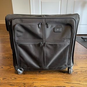 TUMI Extended Trip 4 Wheeled Garment Bag
